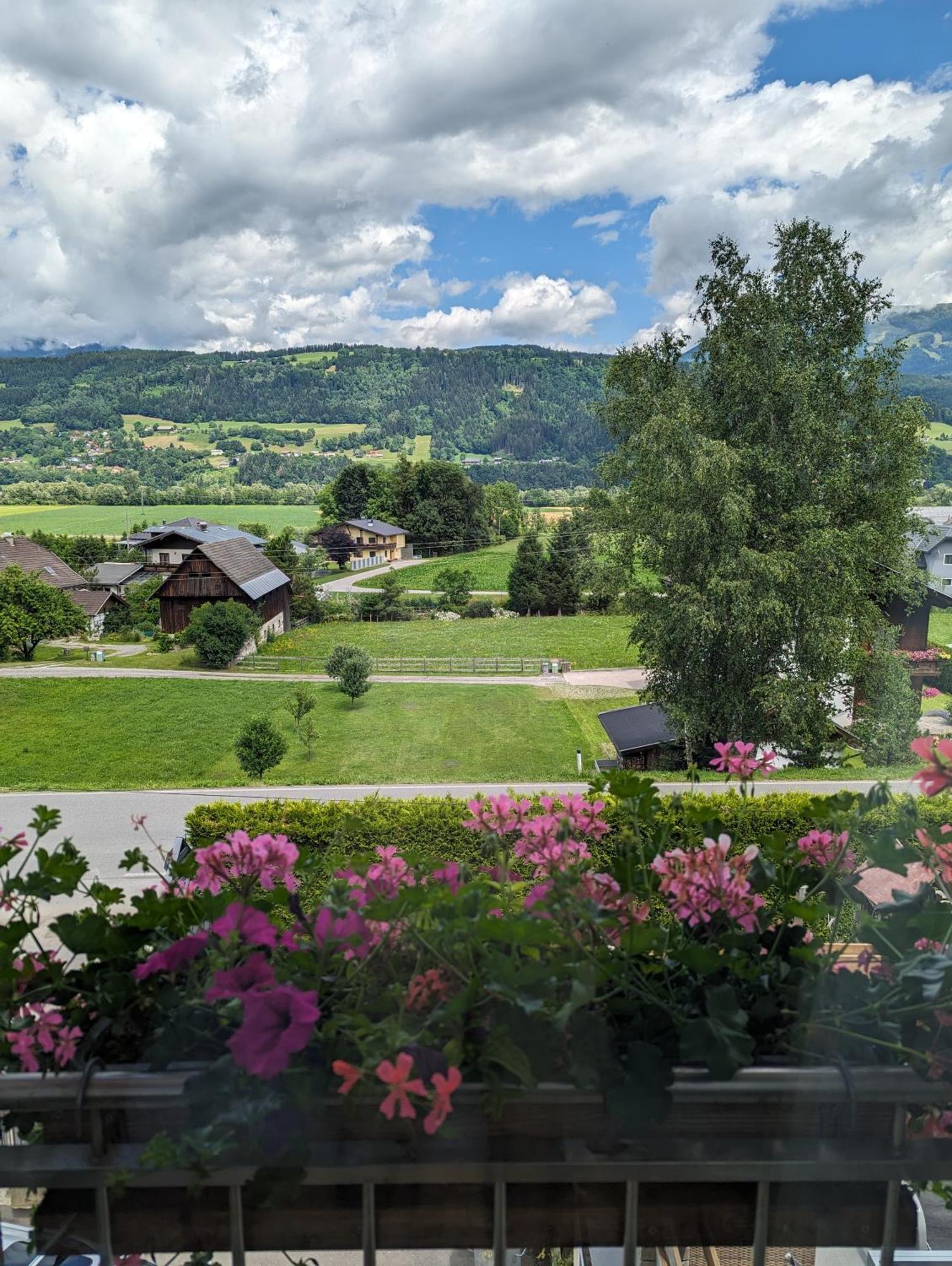 Haus Kathan Kamering エクステリア 写真